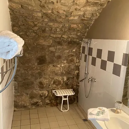 Ξενοδοχείο De 2*