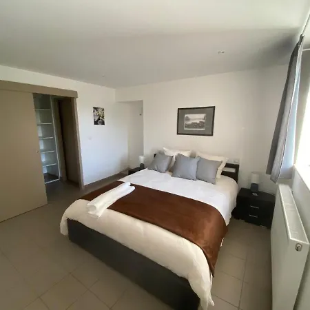 Hotel De 2*